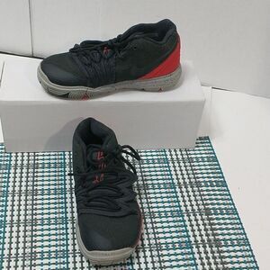 Nike Kyrie Irving V Black Red Basketball Shoes AQ2458-600 Sneakers Sz 11C 2018